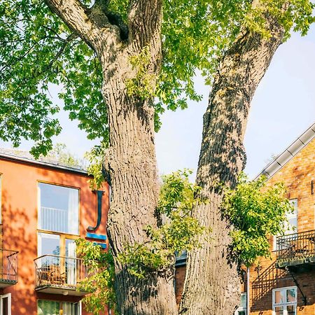 Hotel J, Stockholm, A Member Of Design Hotels Нака Екстериор снимка