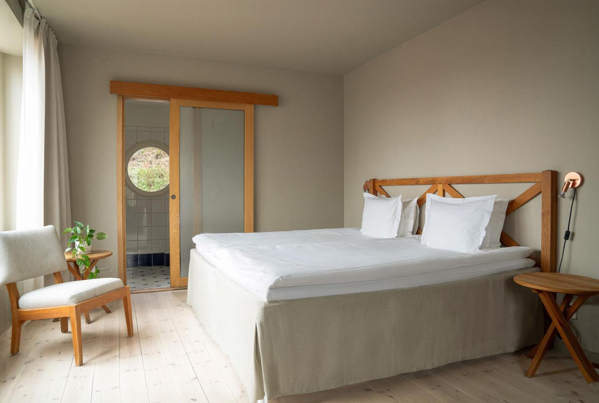 Hotel J, Stockholm, A Member Of Design Hotels Нака Екстериор снимка