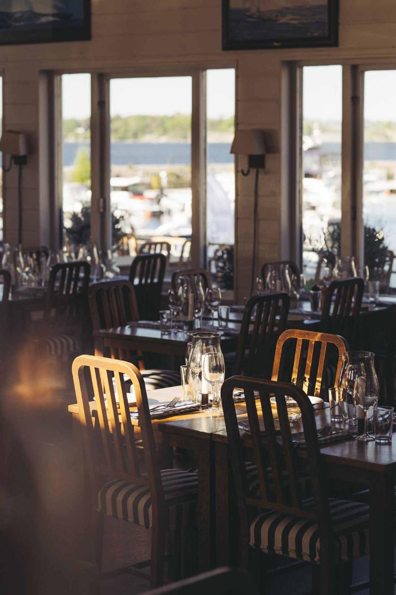 Hotel J, Stockholm, A Member Of Design Hotels Нака Екстериор снимка