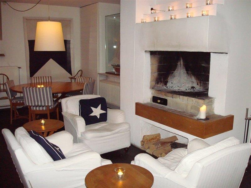 Hotel J, Stockholm, A Member Of Design Hotels Нака Екстериор снимка