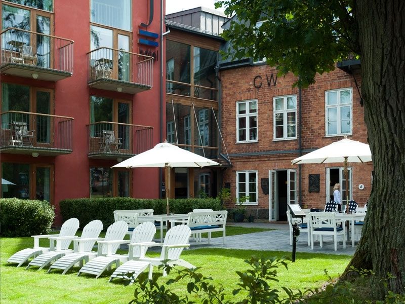 Hotel J, Stockholm, A Member Of Design Hotels Нака Екстериор снимка