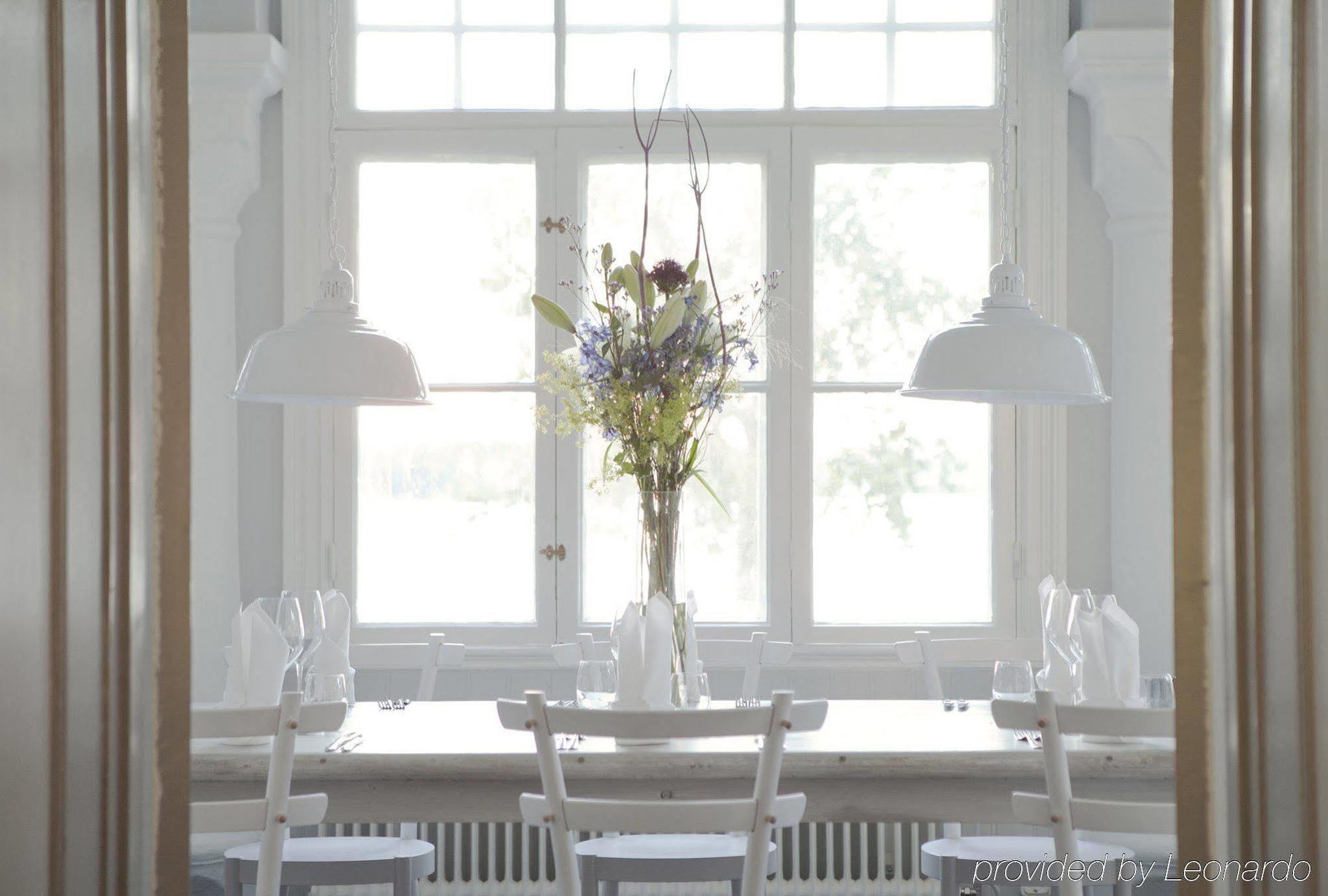Hotel J, Stockholm, A Member Of Design Hotels Нака Екстериор снимка