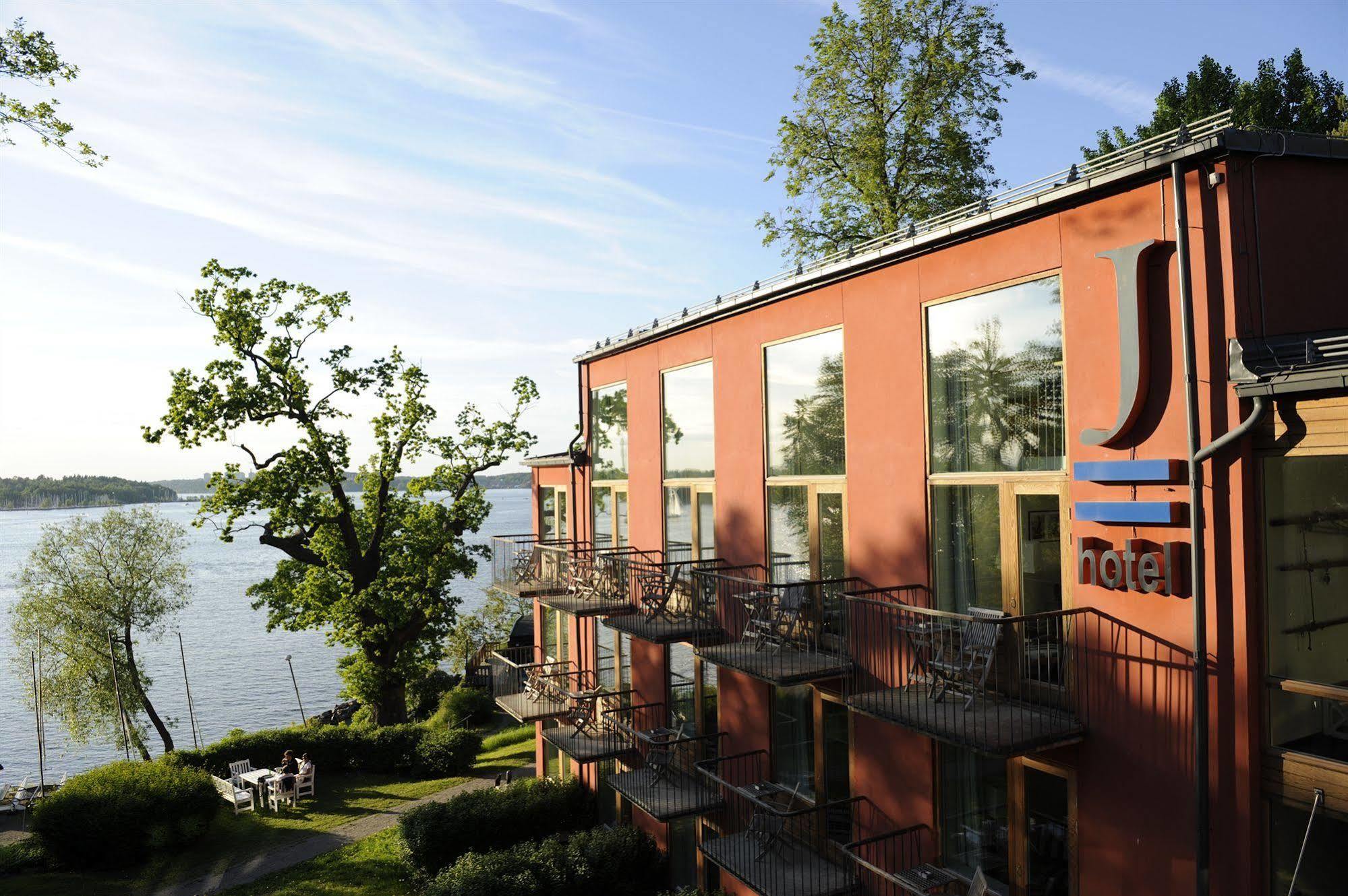 Hotel J, Stockholm, A Member Of Design Hotels Нака Екстериор снимка
